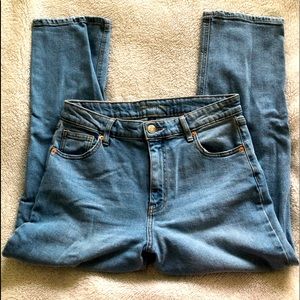 Light wash straight leg jeans